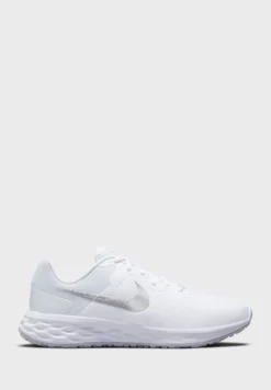 Nike Revolution 6