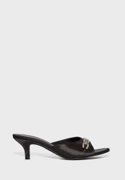 Bit Detailed Sandals