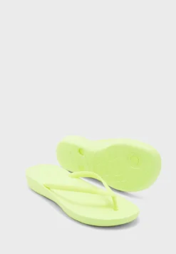 Fitflop Iqushion Ergonomic Flip Flops -Cheap Sandal & Sneaker Store 3 zoom desktop 1445