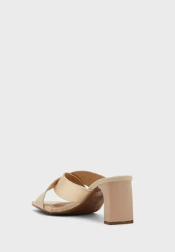 Naydeen Sandals -Cheap Sandal & Sneaker Store 3 zoom desktop 541