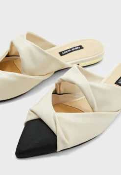 Nine West Findya3-A Slip Ons -Cheap Sandal & Sneaker Store 4 zoom desktop 1279