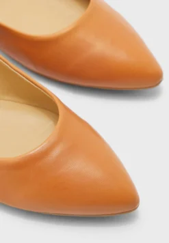 Nine West Ferdi9X9 Pointed Ballerinas -Cheap Sandal & Sneaker Store 4 zoom desktop 1323