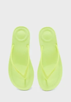 Fitflop Iqushion Ergonomic Flip Flops -Cheap Sandal & Sneaker Store 4 zoom desktop 1382