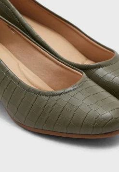 Michonne Pumps 7 Michonne Pumps -Cheap Sandal & Sneaker Store 4 zoom desktop 213