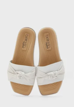 Nashay Flat Sandals 7 Nashay Flat Sandals -Cheap Sandal & Sneaker Store 4 zoom desktop 340