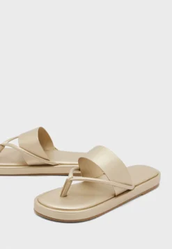 Broad Strap Flat Sandals 7 Broad Strap Flat Sandals -Cheap Sandal & Sneaker Store 4 zoom desktop 392