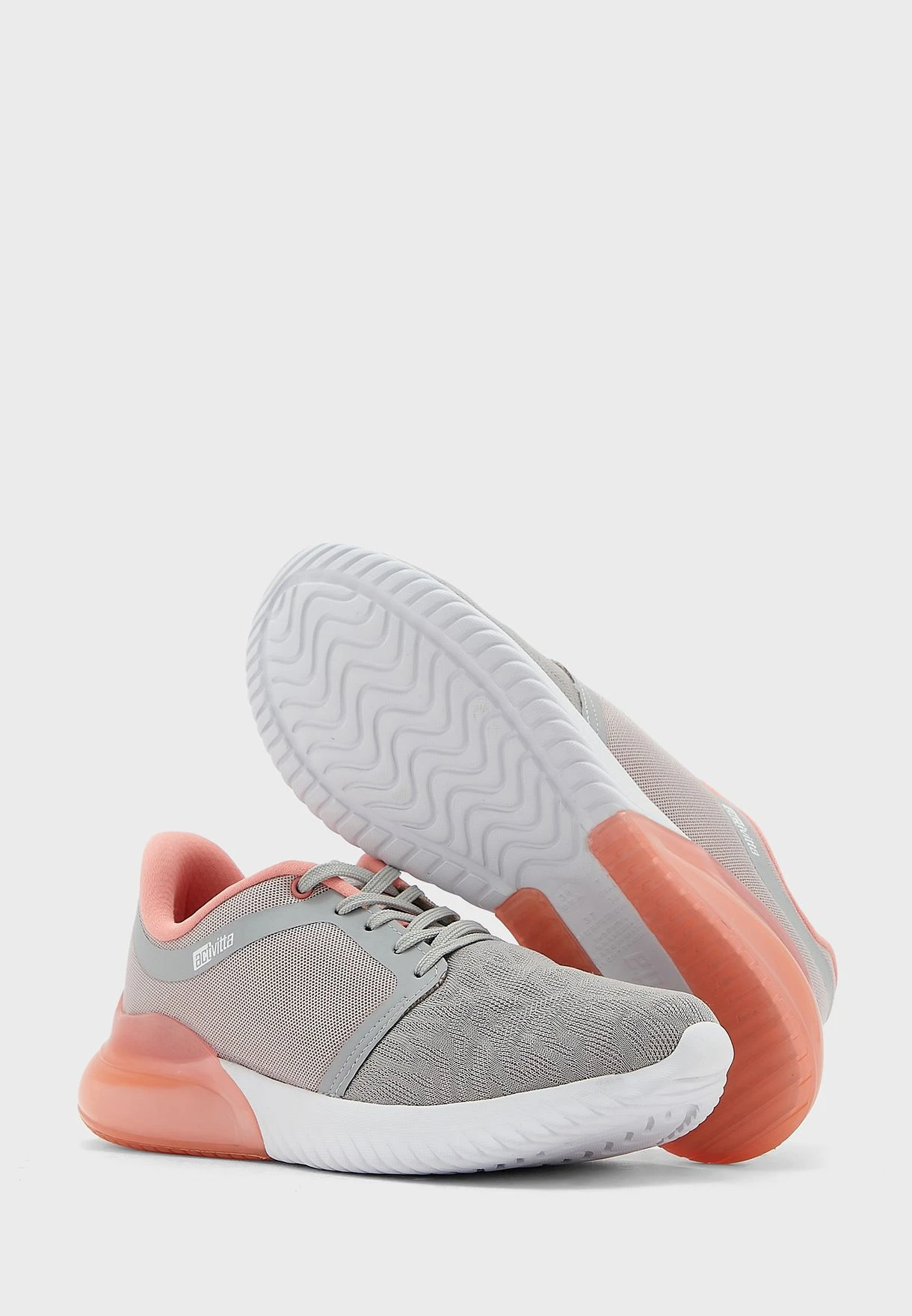 Oakley Low Top Sneakers 4 Oakley Low Top Sneakers - Image 4